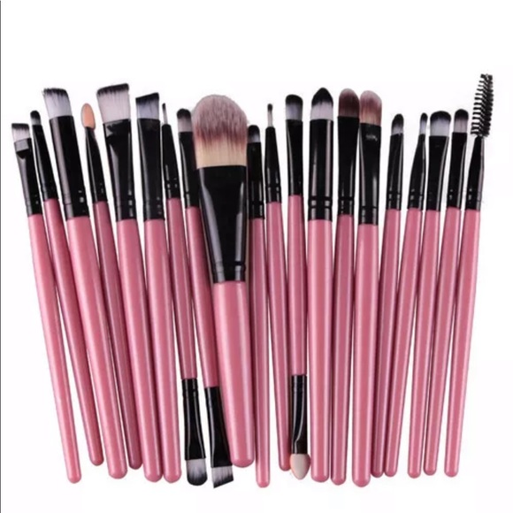 Other - 20 pcs makeup 💄 brushes